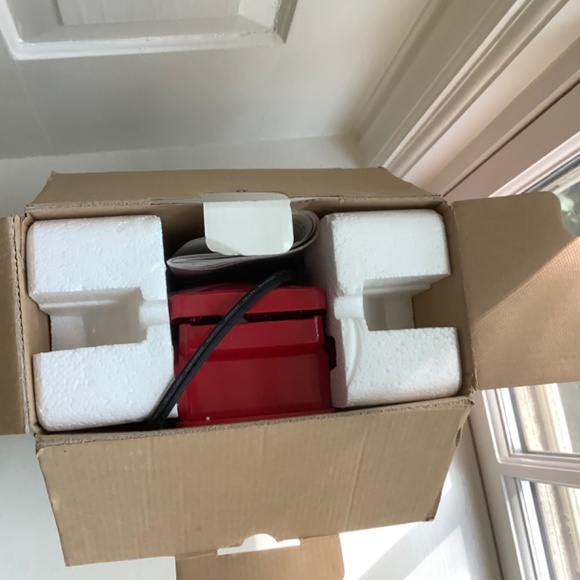 Mini Donut Maker Red Bake 7 Donuts in Minutes With Recipes - Picture 5 of 5